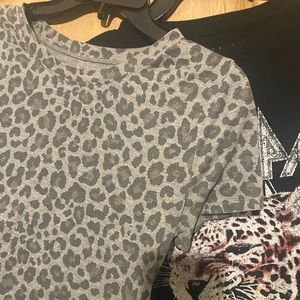 2 pc shirt bundle size medium